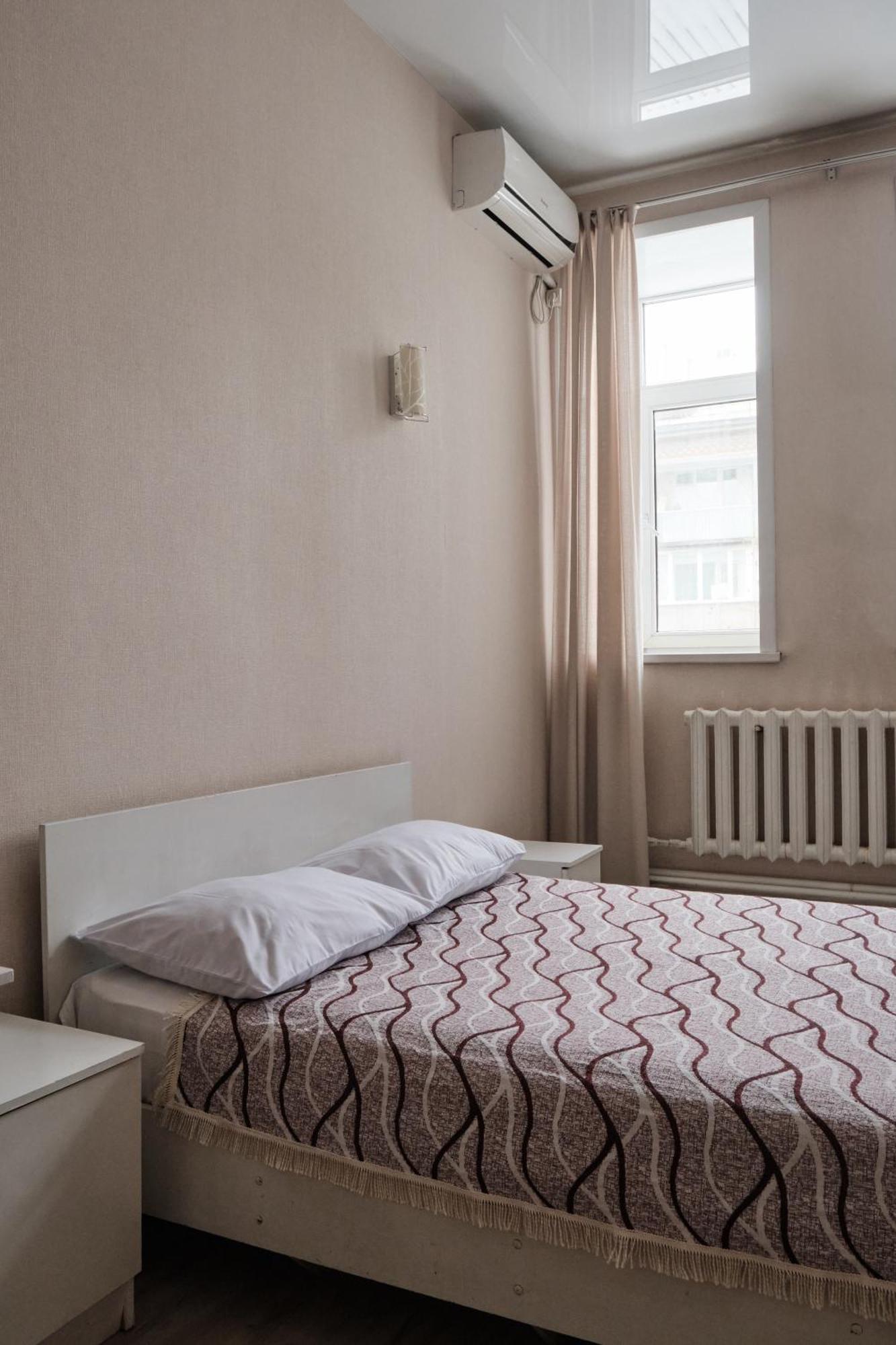 Hotel Europa Semey Extérieur photo
