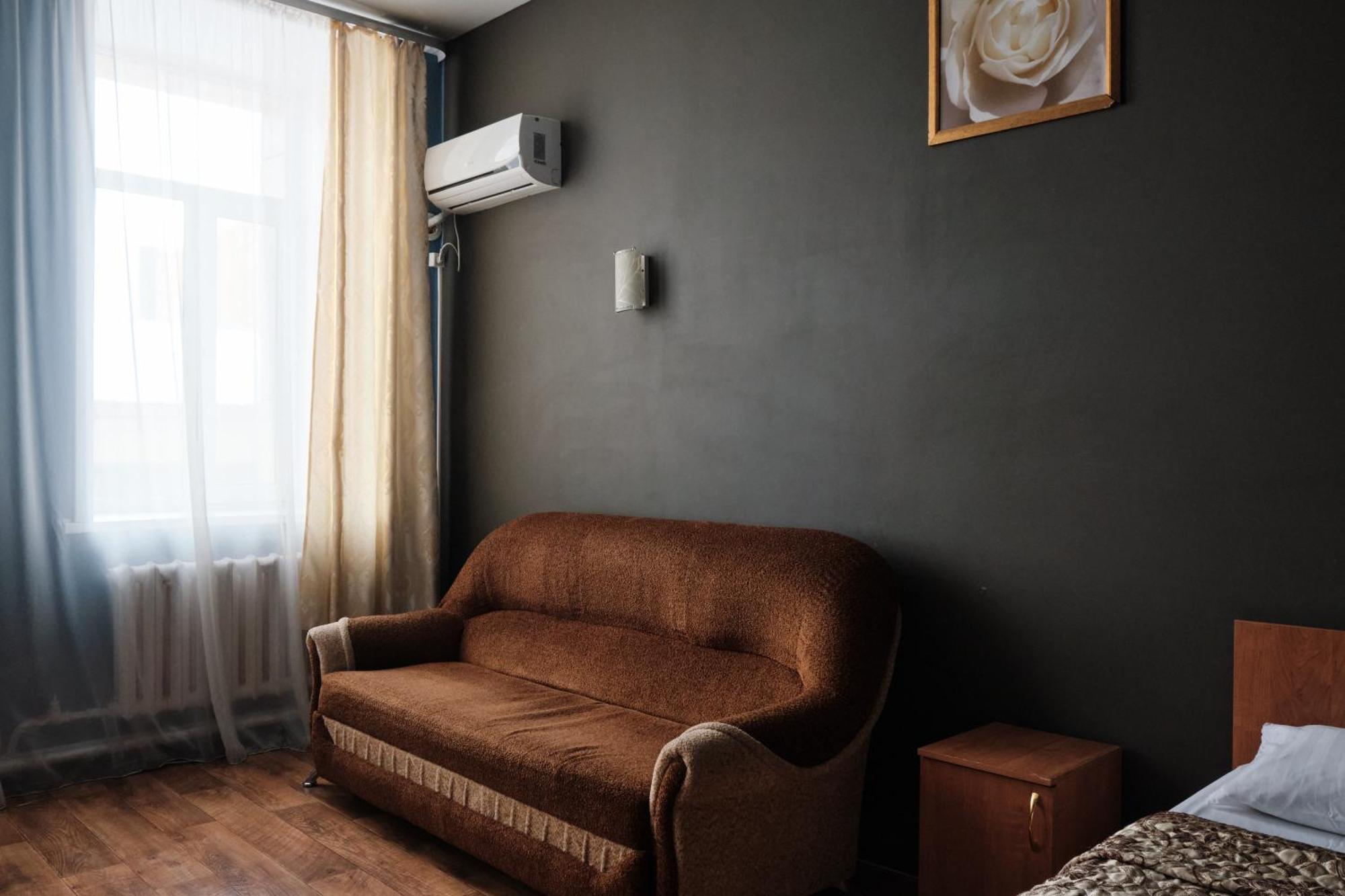 Hotel Europa Semey Extérieur photo
