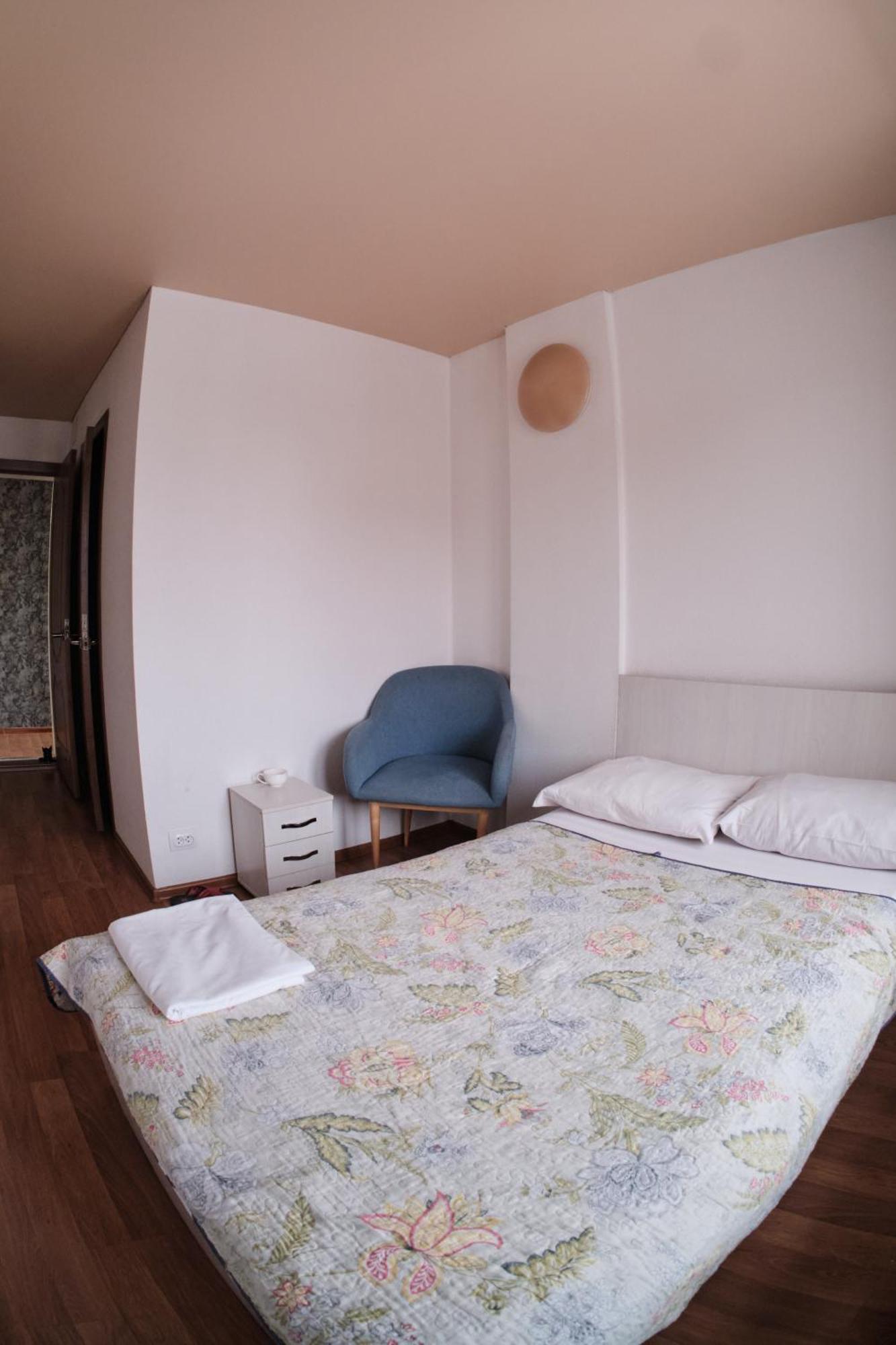 Hotel Europa Semey Extérieur photo