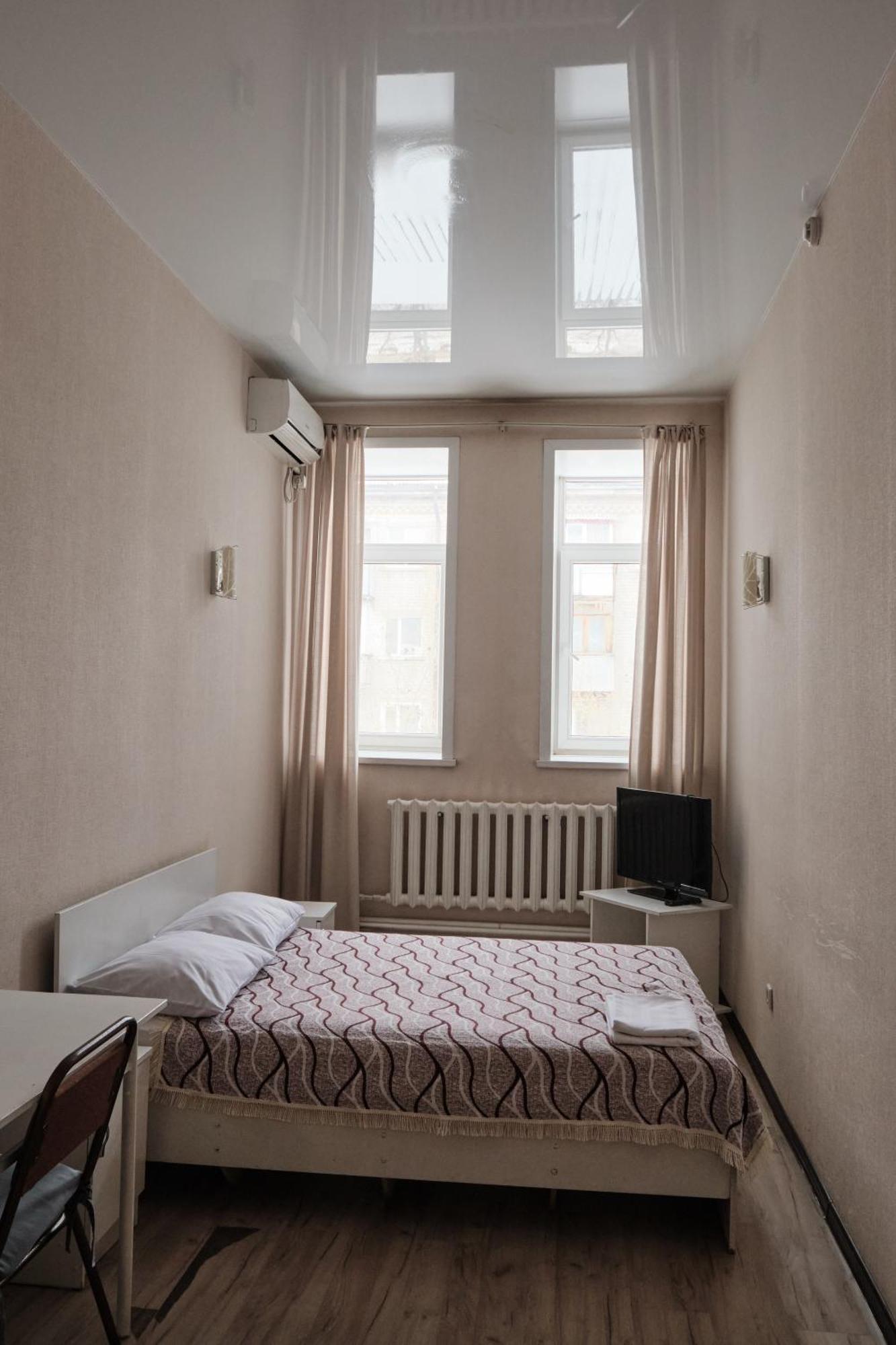 Hotel Europa Semey Extérieur photo