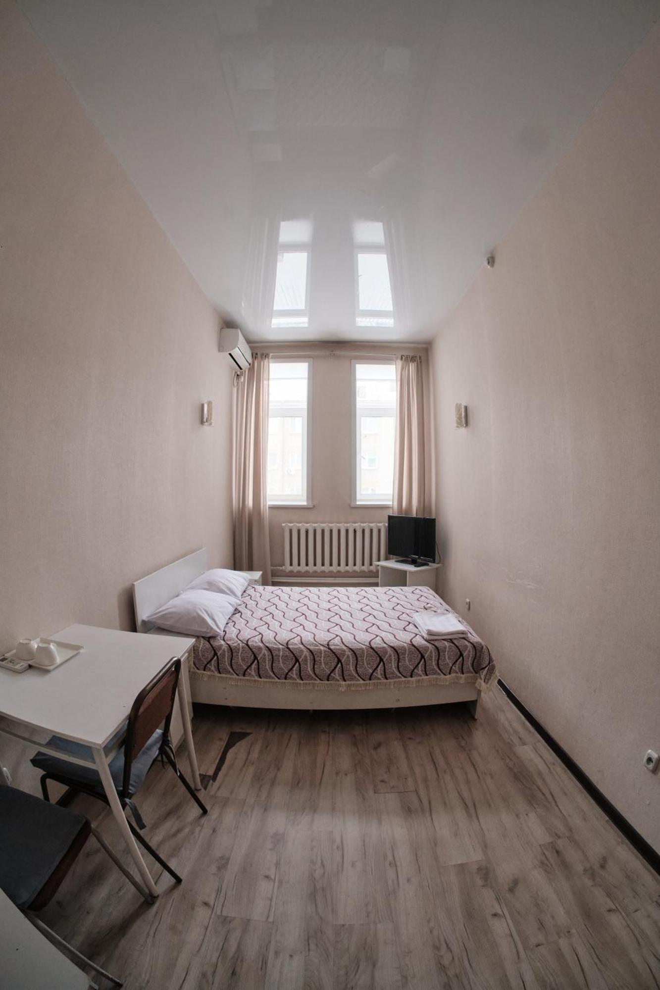 Hotel Europa Semey Extérieur photo